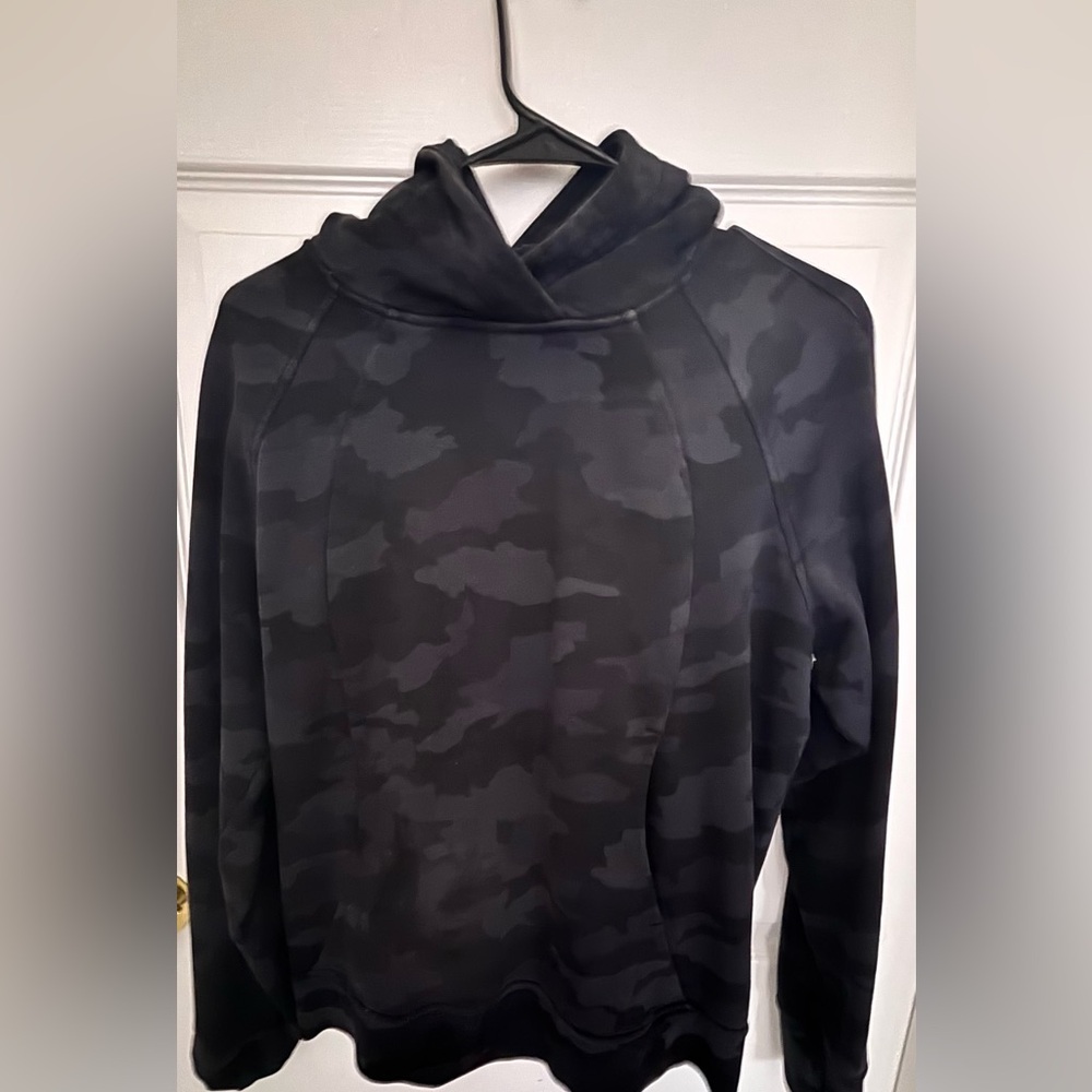 Lululemon, size 6 hoodie